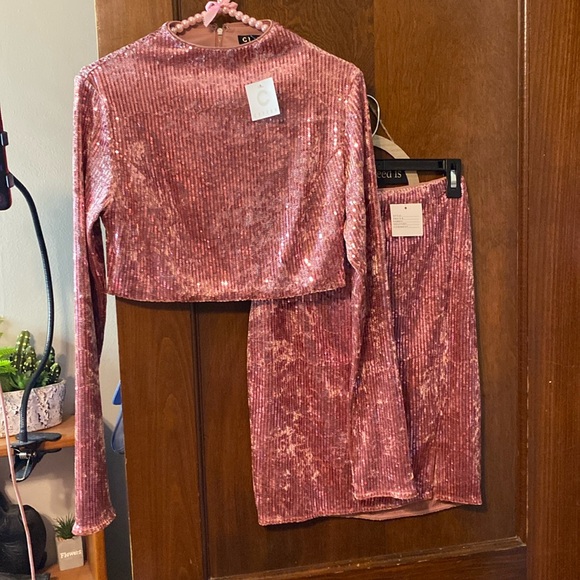 Stunning Cefian sequin and pink velvet 2 piece set 😍😍😍 - Picture 1 of 13